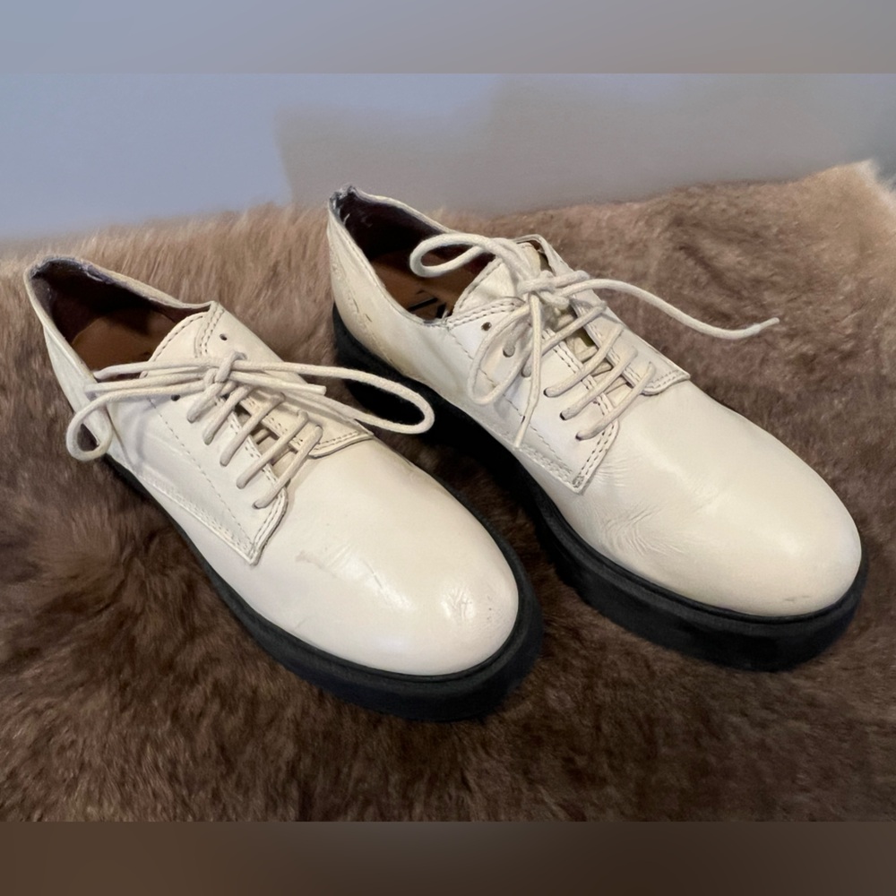 Zara Cream & Black Platform Oxford Shoes – Preloved - Picture 4 of 8